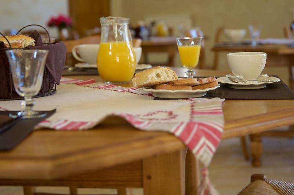 Bed and Breakfast La Grange De Boulaines Méru Zewnętrze zdjęcie